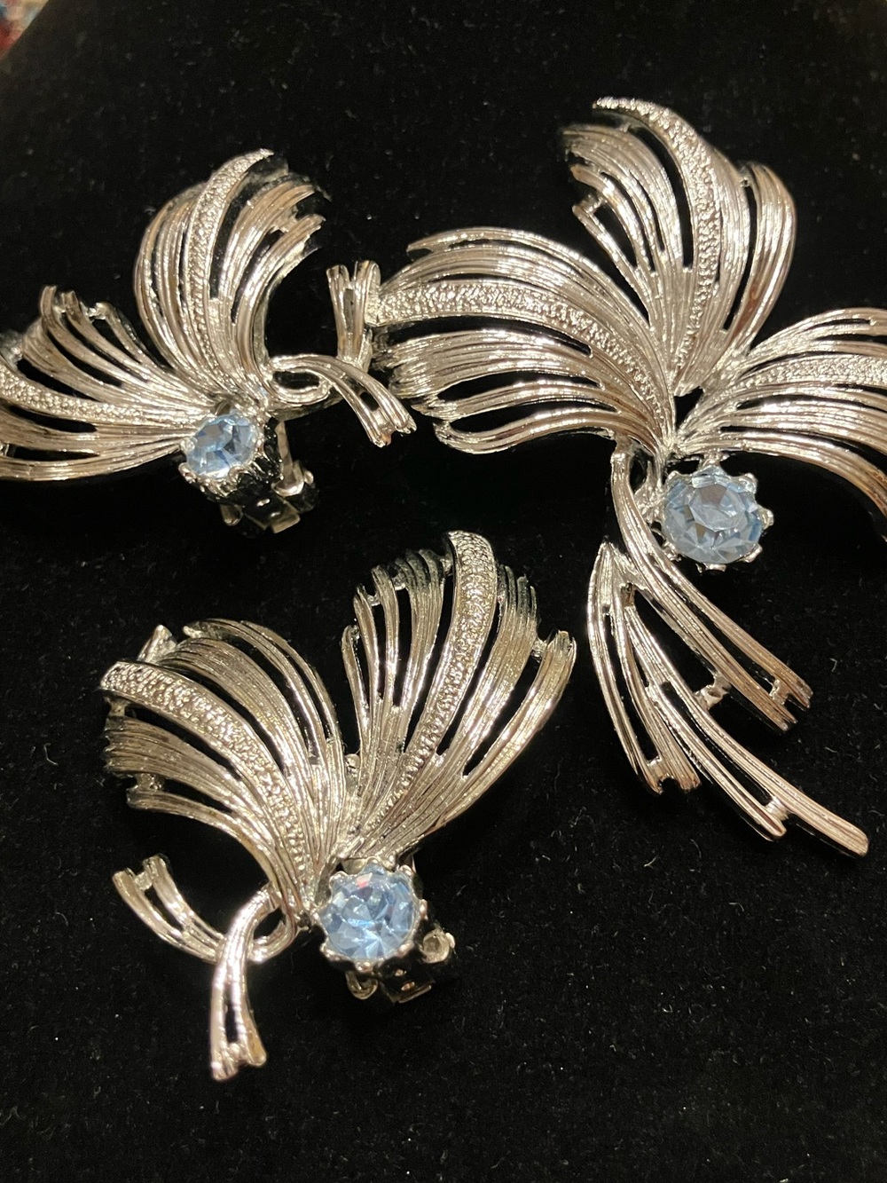 EMMONS ART DECO SILVER-TONE BROOCH AND EARRING SET